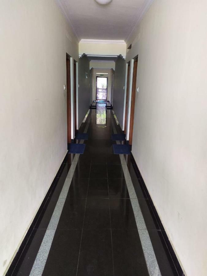 Manjalikulam Tourist Home Тривандрум Экстерьер фото